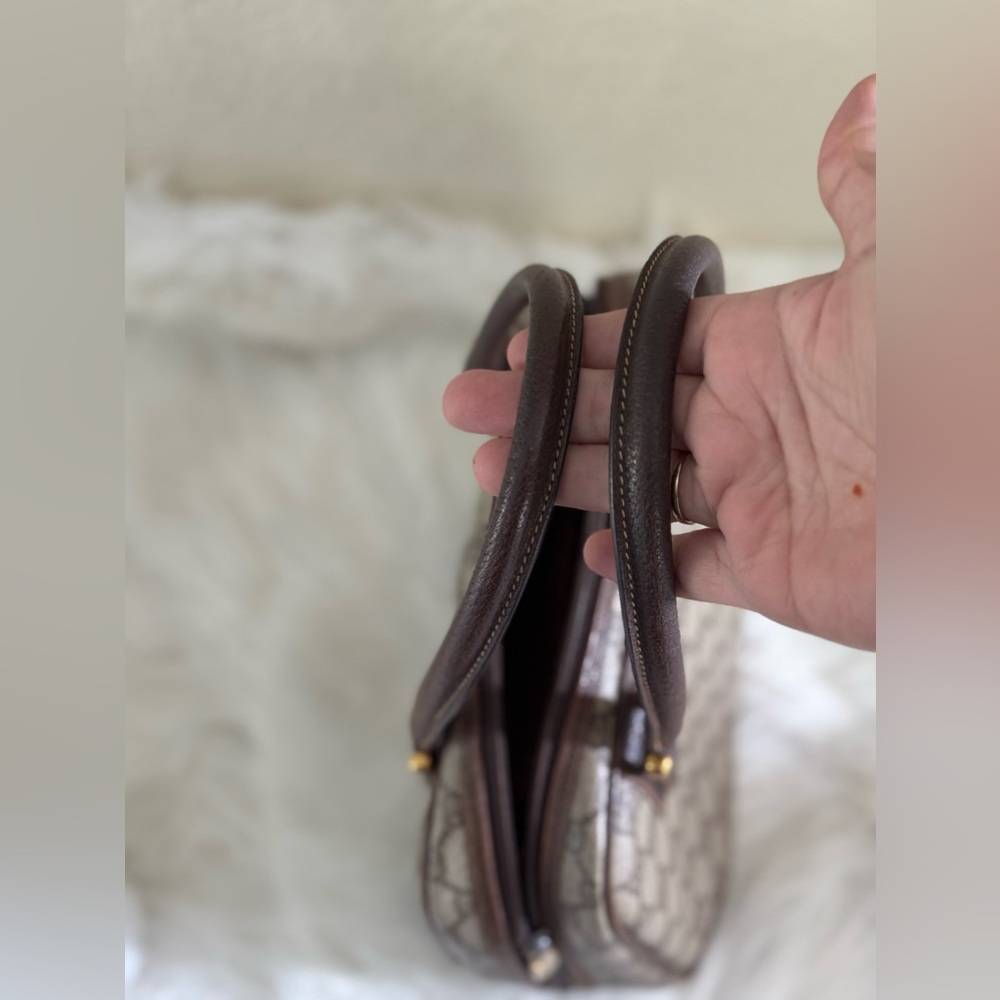 Guuci Handbag - Picture 10 of 13